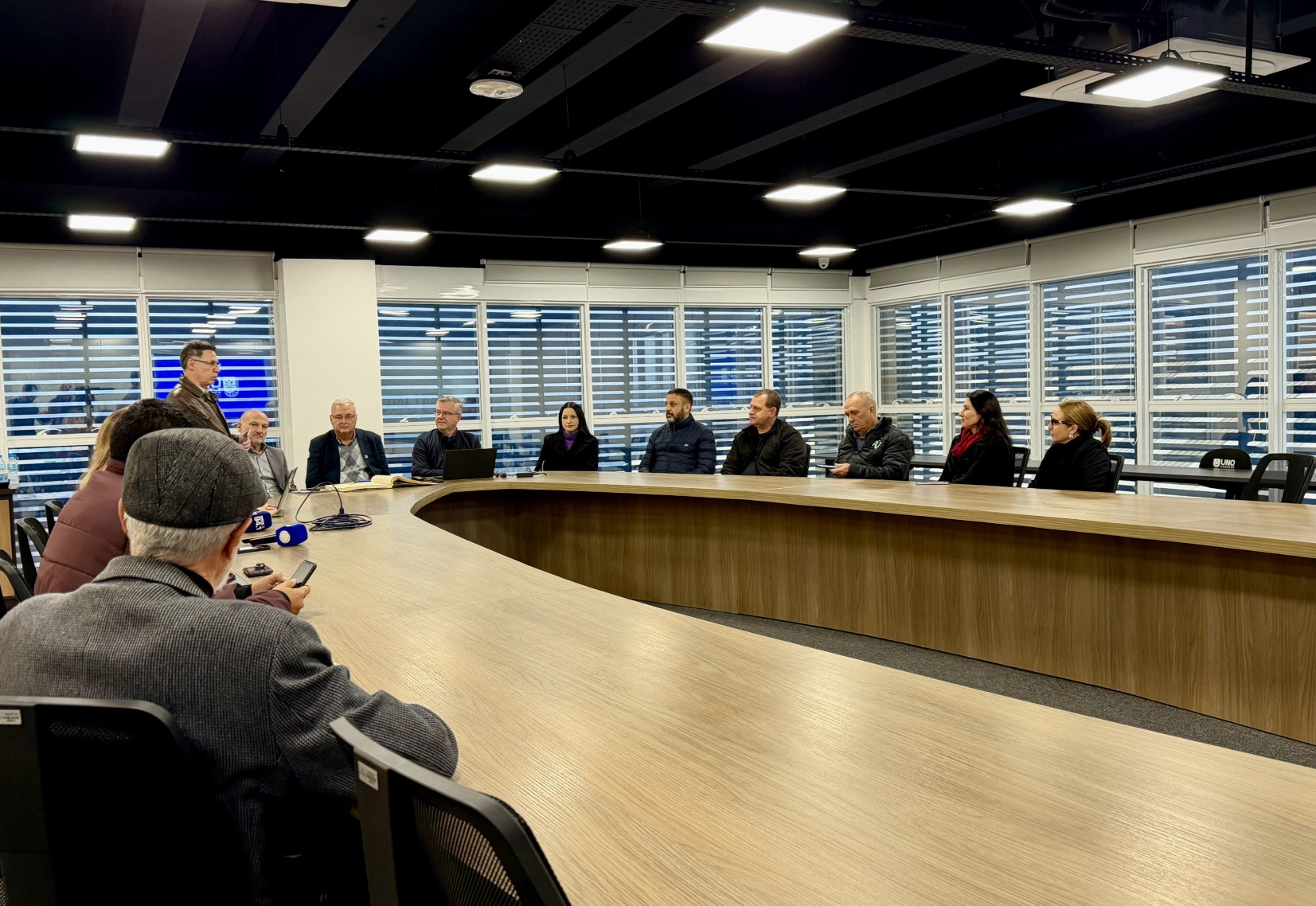 Ato institucional