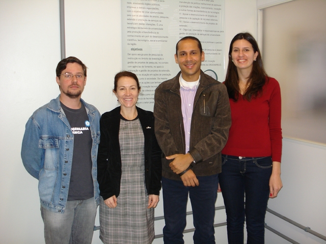 Celulose Irani S.A. visita NITT da Unochapecó