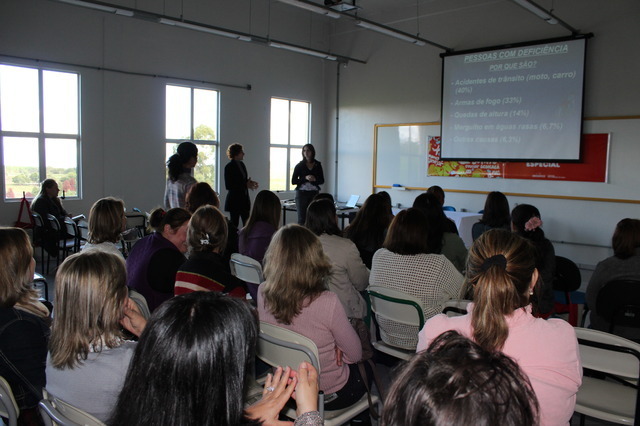 Curso de Educação Especial promove seminário sobre estágio