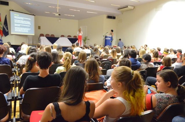 É hora de projetar para os cursos de Design