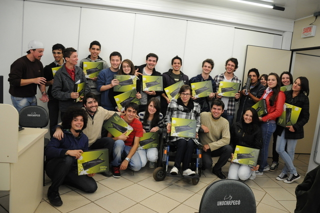 Estudantes de Design recebem tablets Wacom Bamboo Connect como material de aula