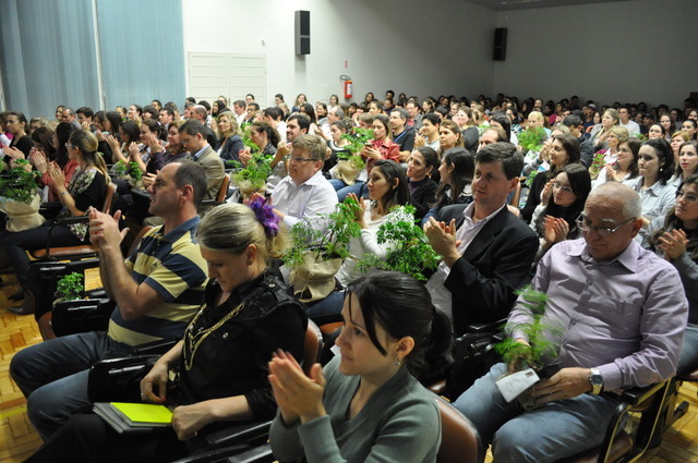 Funcionários recebem homenagem