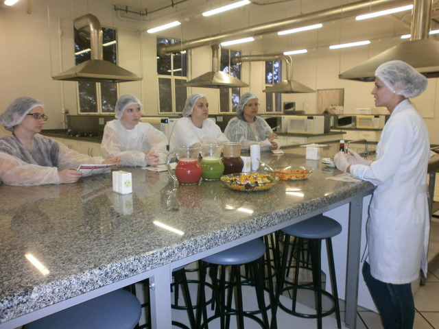Funcionários recebem orientação nutricional