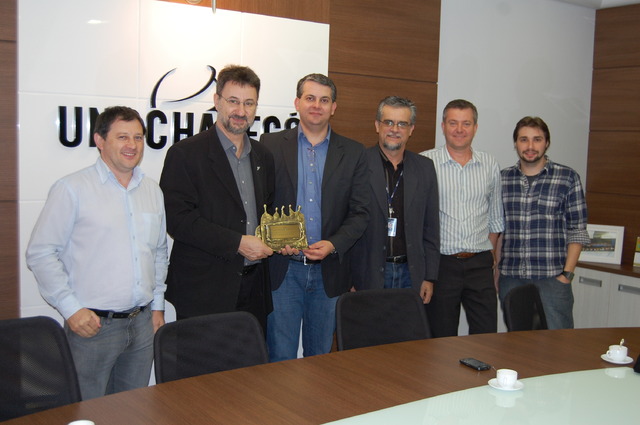 Grupo RBS presta homenagem à Unochapecó