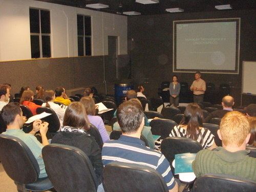 NITT divulga suas atividades para acadêmicos do Curso de Administração