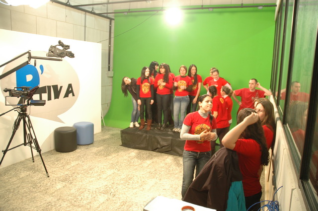 Novo jingle do Curso de Jornalismo da Unochapecó faz sucesso entre acadêmicos