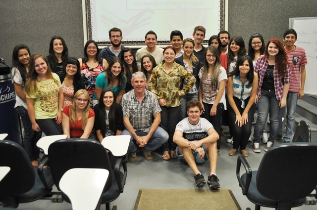 Oficinas capacitam estudantes de Jornalismo