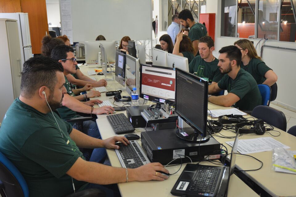 Prática jornalística