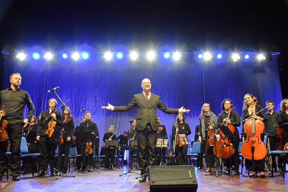 Sábado de espetáculo