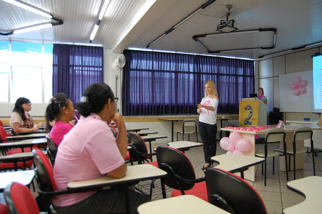 Unochapecó participa do Outubro Rosa