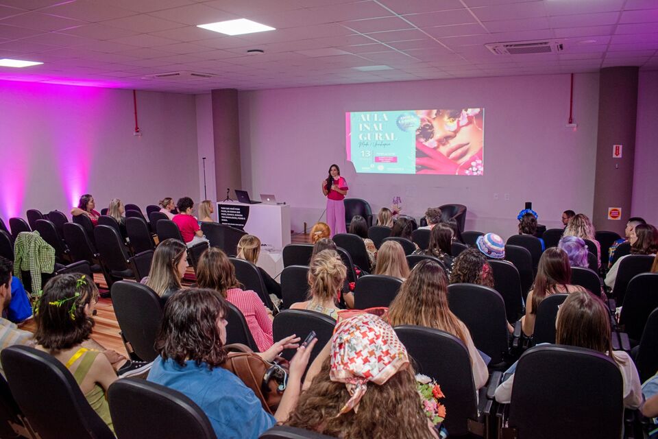 Vejo Flores em Você