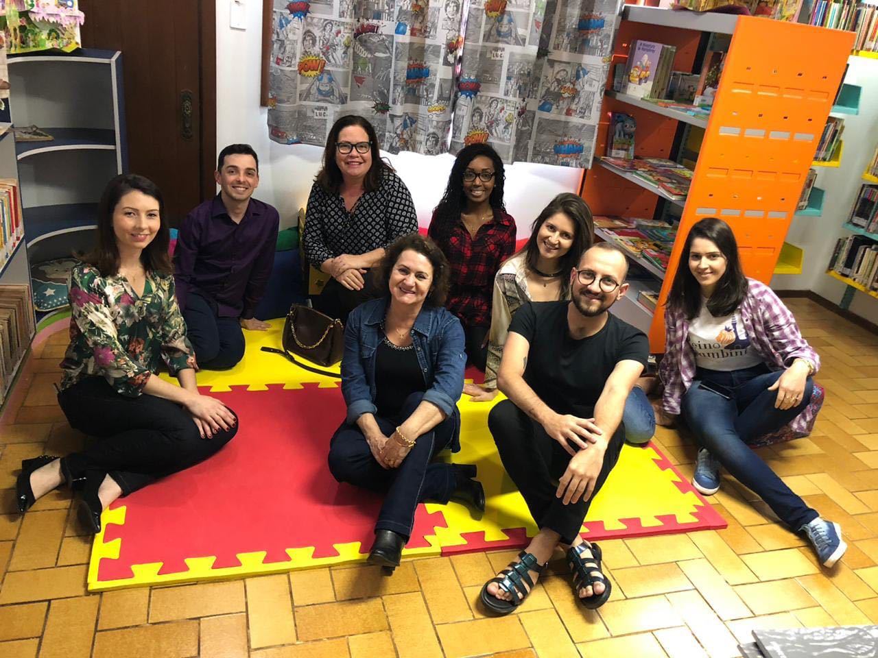 Acadêmicos de Biblioteconomia atuaram durante três meses no projeto hrthtr