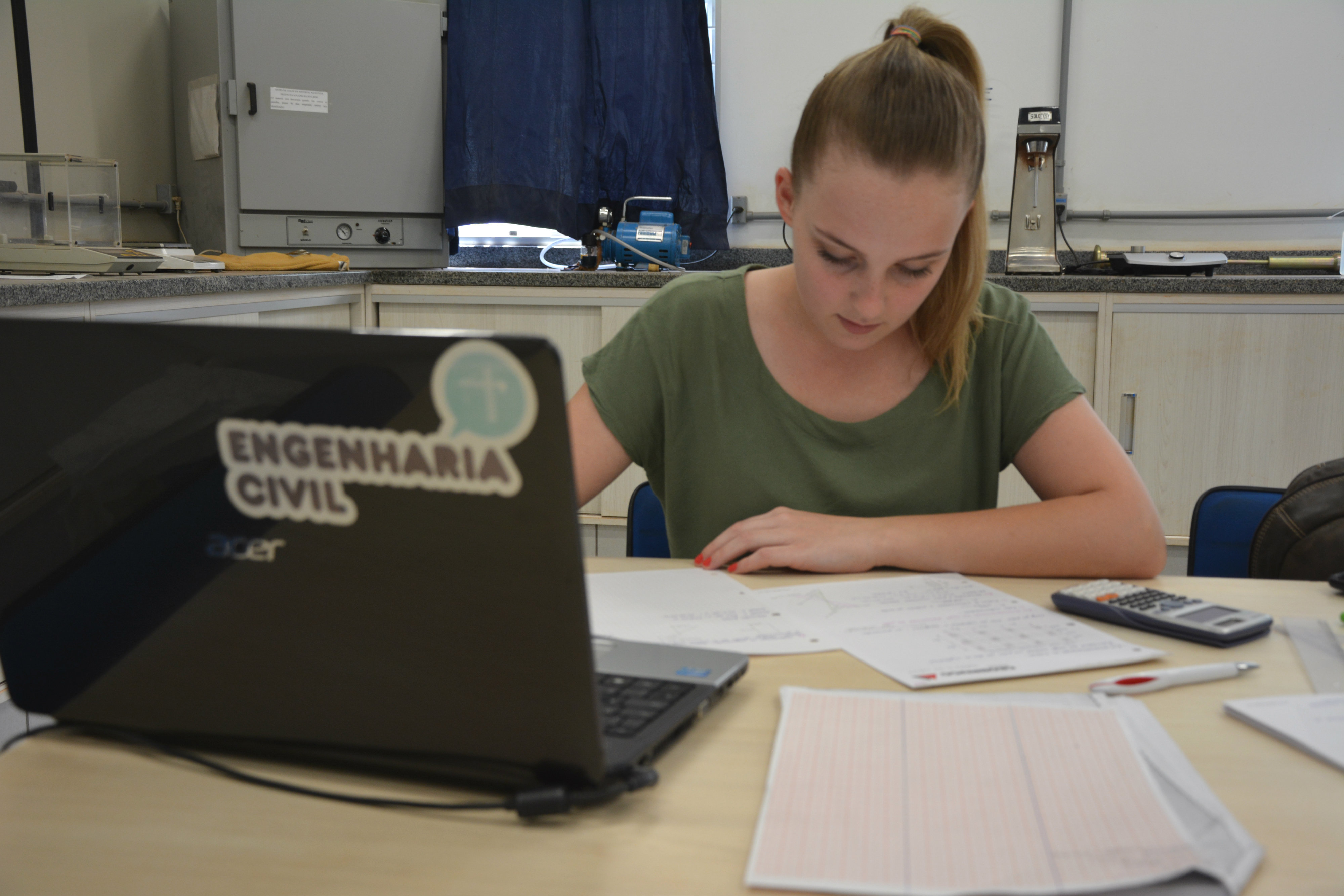 Mais de 600 profissionais já se formaram em Engenharia Civil na Unochapecó dgrgf