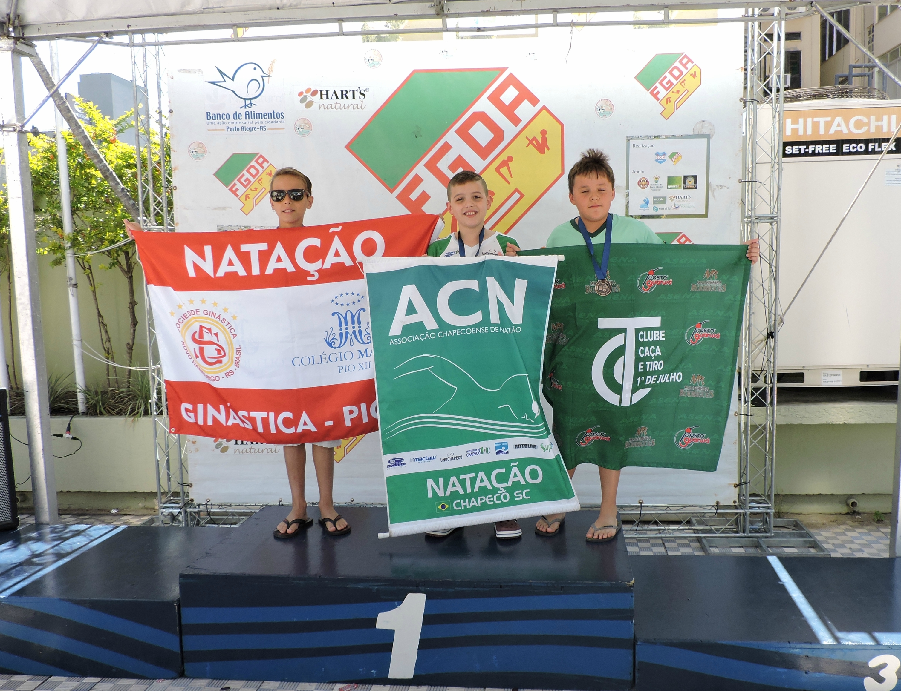 Arthur Momoli, medalha de ouro na competição lala